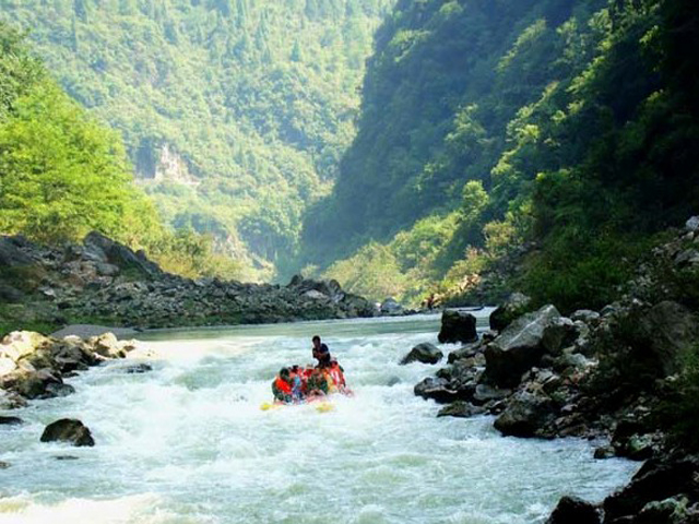 张家界鬼谷峡洞