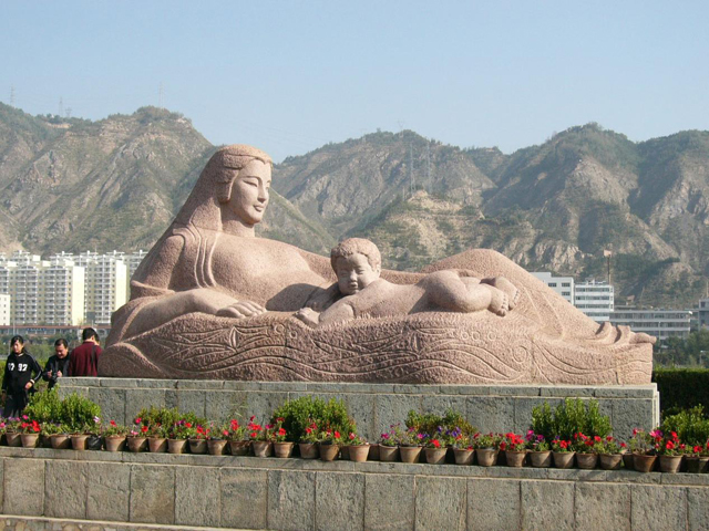黄河母亲雕像